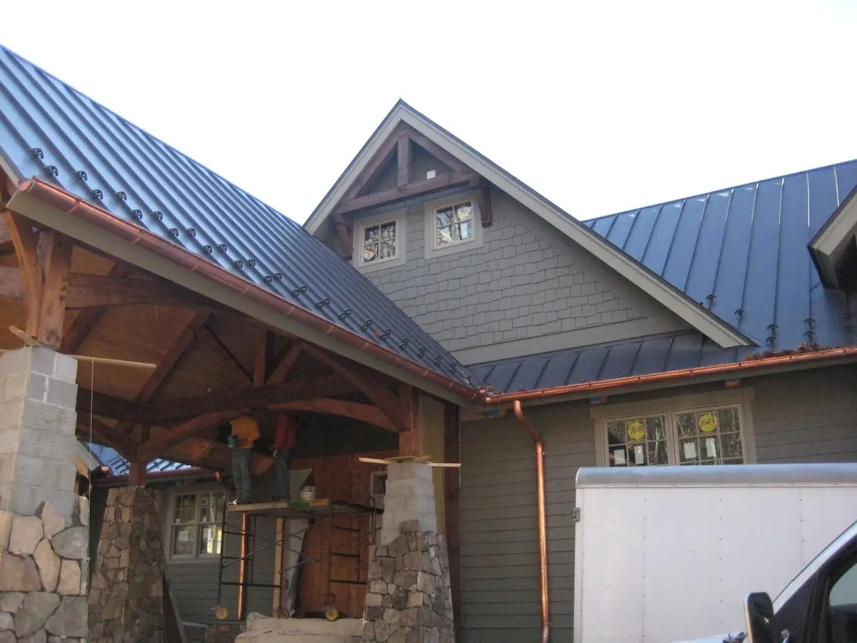 Craftsman Roofing team delivering quality roofing work in Belle Terre